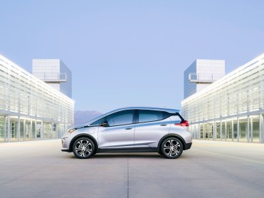 2017-Chevrolet-BoltEV-TA.jpg